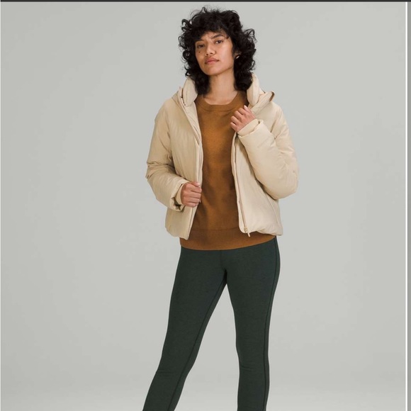 Lululemon NWOT - slush hour jacket - Picture 2 of 5